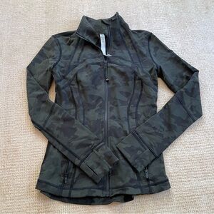 Lululemon Jacket / Sz 6